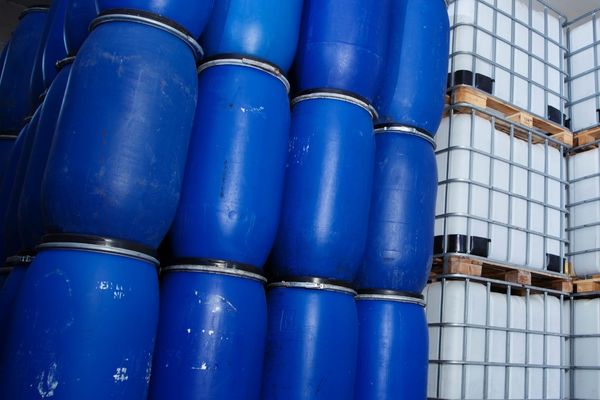 اهمیت فروش مواد شیمیایی عمده در صنعت
